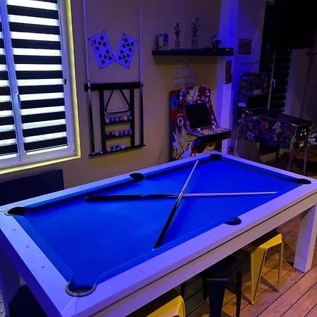 Apartment Game Zone 6 Max Center Parking Wifi 2 Jacuzzi Magenta