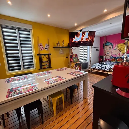 Game Zone 6 Max Center Parking Wifi 2 Jacuzzi Apartment