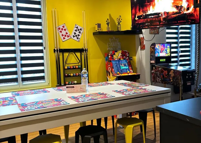 Game Zone Maison Unique Hyper Centre Ville, Proche Toutes Commodites 아파트